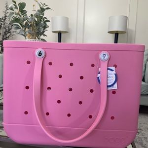 Blowing pink bubbles Bogg bag XL